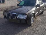 Mercedes-Benz E 200 1994 года за 1 250 000 тг. в Маканчи – фото 2