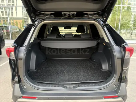 Toyota RAV4 Luxe 2020 года за 12 900 000 тг. в Астана – фото 10