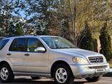 Mercedes-Benz ML 320 2002 годаүшін3 400 000 тг. в Алматы – фото 4