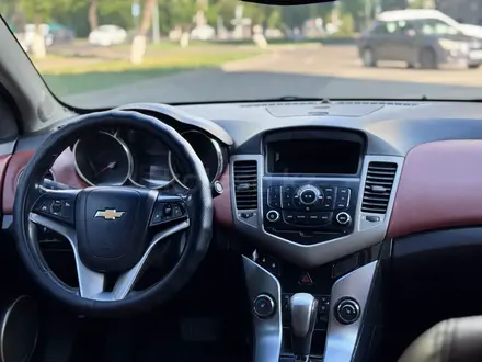 Chevrolet Cruze 2012 года за 2 900 000 тг. в Астана – фото 13