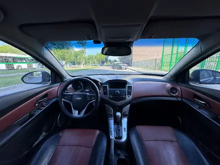 Chevrolet Cruze 2012 года за 2 900 000 тг. в Астана – фото 14