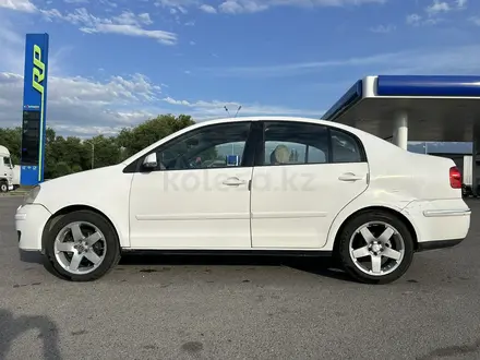 Volkswagen Polo 2007 года за 2 300 000 тг. в Алматы – фото 2