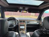 Mercedes-Benz E 55 AMG 2000 года за 4 500 000 тг. в Уральск – фото 3