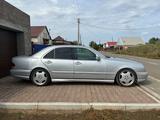 Mercedes-Benz E 55 AMG 2000 года за 4 500 000 тг. в Уральск – фото 5