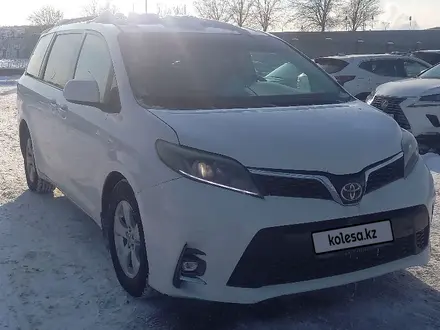 Toyota Sienna 2014 года за 11 500 000 тг. в Алматы – фото 2