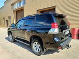 Toyota Land Cruiser Prado 2011 года за 14 100 000 тг. в Астана – фото 2