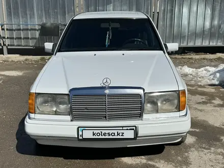 Mercedes-Benz E 230 1991 года за 2 000 000 тг. в Шымкент – фото 16
