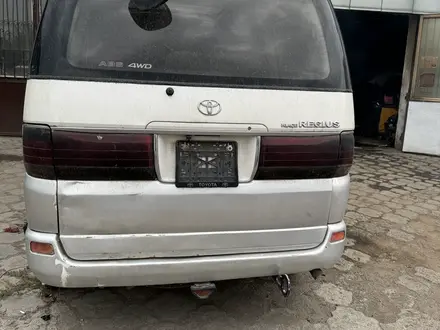 Toyota Hiace 1997 года за 1 200 000 тг. в Алматы – фото 4