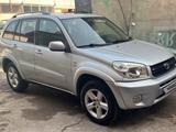 Toyota RAV4 2004 года за 6 500 000 тг. в Шымкент – фото 2