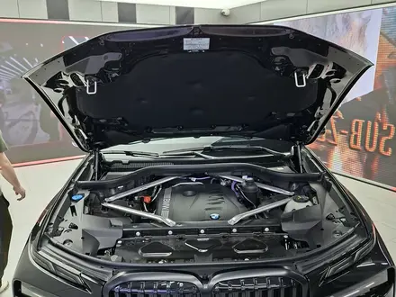 BMW X7 2025 года за 79 900 000 тг. в Алматы – фото 5