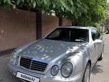 Mercedes-Benz CLK 230 2002 годаfor3 700 000 тг. в Алматы – фото 3