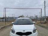 Kia Carens 2014 года за 6 500 000 тг. в Кульсары – фото 2