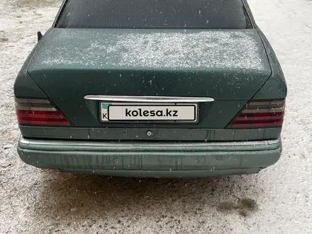 Mercedes-Benz E 280 1993 года за 1 500 000 тг. в Тараз – фото 4