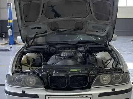 BMW 530 2001 года за 5 500 000 тг. в Алматы – фото 9