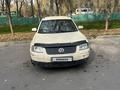 Volkswagen Passat 2003 года за 1 600 000 тг. в Алматы – фото 2
