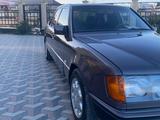 Mercedes-Benz E 230 1991 года за 2 400 000 тг. в Шымкент – фото 4