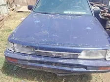 Toyota Camry, 1990