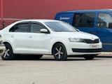 Skoda Rapid 2017 года за 6 800 000 тг. в Актобе – фото 4