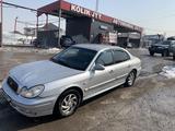 Hyundai Sonata 2003 года за 1 550 000 тг. в Алматы – фото 2