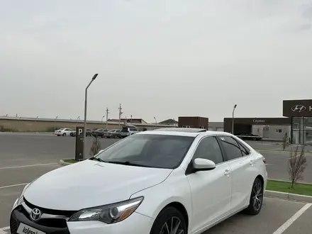 Toyota Camry 2015 года за 7 100 000 тг. в Жанаозен