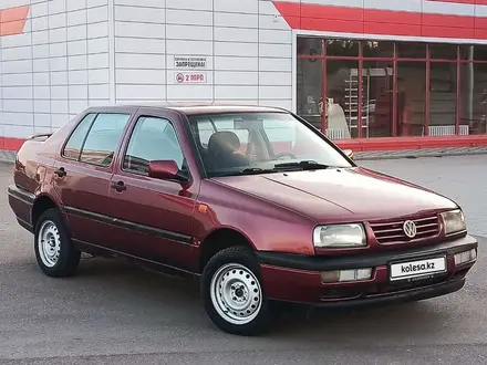 Volkswagen Vento 1993 года за 1 000 000 тг. в Костанай – фото 2