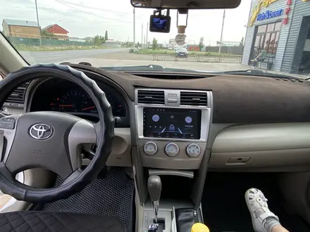 Toyota Camry 2011 года за 7 600 000 тг. в Уральск – фото 4