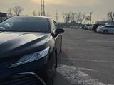 Toyota Camry 2021 годаfor16 000 000 тг. в Алматы – фото 5