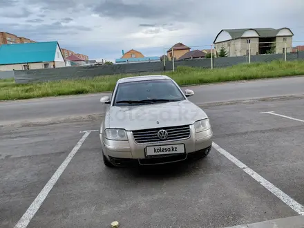 Volkswagen Passat 2004 года за 1 650 000 тг. в Костанай – фото 3
