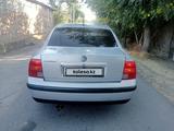 Volkswagen Passat 1997 года за 1 200 000 тг. в Шымкент – фото 2