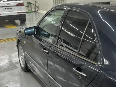 Mercedes-Benz E 280 2000 года за 4 800 000 тг. в Караганда – фото 5