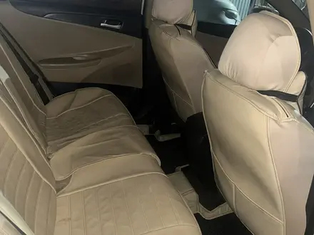 Hyundai Sonata 2013 года за 3 000 000 тг. в Алматы – фото 13