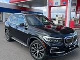 BMW X5 2019 года за 43 000 000 тг. в Алматы – фото 2