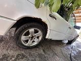 Mercedes-Benz E 230 1992 года за 899 000 тг. в Есик – фото 3