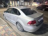 Volkswagen Polo 2013 года за 2 400 000 тг. в Атырау – фото 2