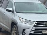 Toyota Highlander 2018 года за 14 000 000 тг. в Актобе