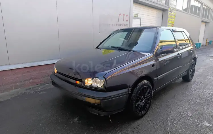 Volkswagen Golf 1993 годаүшін1 200 000 тг. в Алматы