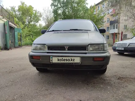 Mitsubishi Space Wagon 1993 года за 1 000 000 тг. в Усть-Каменогорск – фото 4