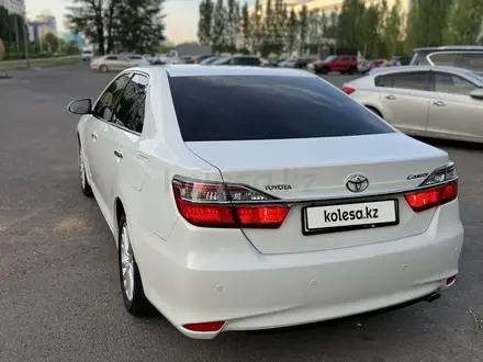 Toyota Camry 2015 года за 14 800 000 тг. в Астана – фото 6