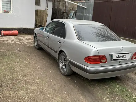 Mercedes-Benz E 55 AMG 1998 года за 4 000 000 тг. в Алматы – фото 3