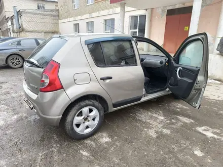 Renault Sandero 2011 года за 3 200 000 тг. в Актобе – фото 8