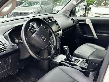Toyota Land Cruiser Prado 2023 года за 27 000 000 тг. в Алматы – фото 13