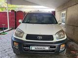 Toyota RAV4 2001 годаfor4 700 000 тг. в Каратау