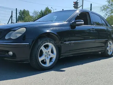 Mercedes-Benz C 320 2001 года за 2 500 000 тг. в Семей