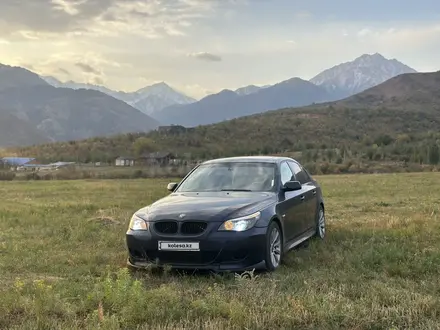 BMW 530 2004 года за 4 500 000 тг. в Алматы