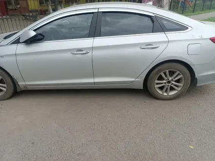 Hyundai Sonata 2015 года за 4 500 000 тг. в Астана – фото 3