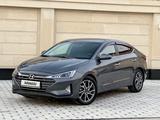 Hyundai Elantra 2020 годаfor9 300 000 тг. в Шымкент