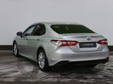 Toyota Camry 2018 года за 13 800 000 тг. в Кызылорда – фото 2