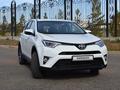 Toyota RAV4 2017 года за 12 200 000 тг. в Астана – фото 5