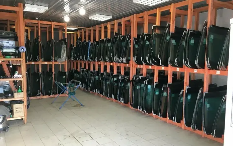 Авто стекло на все виды авто за 20 000 тг. в Алматы