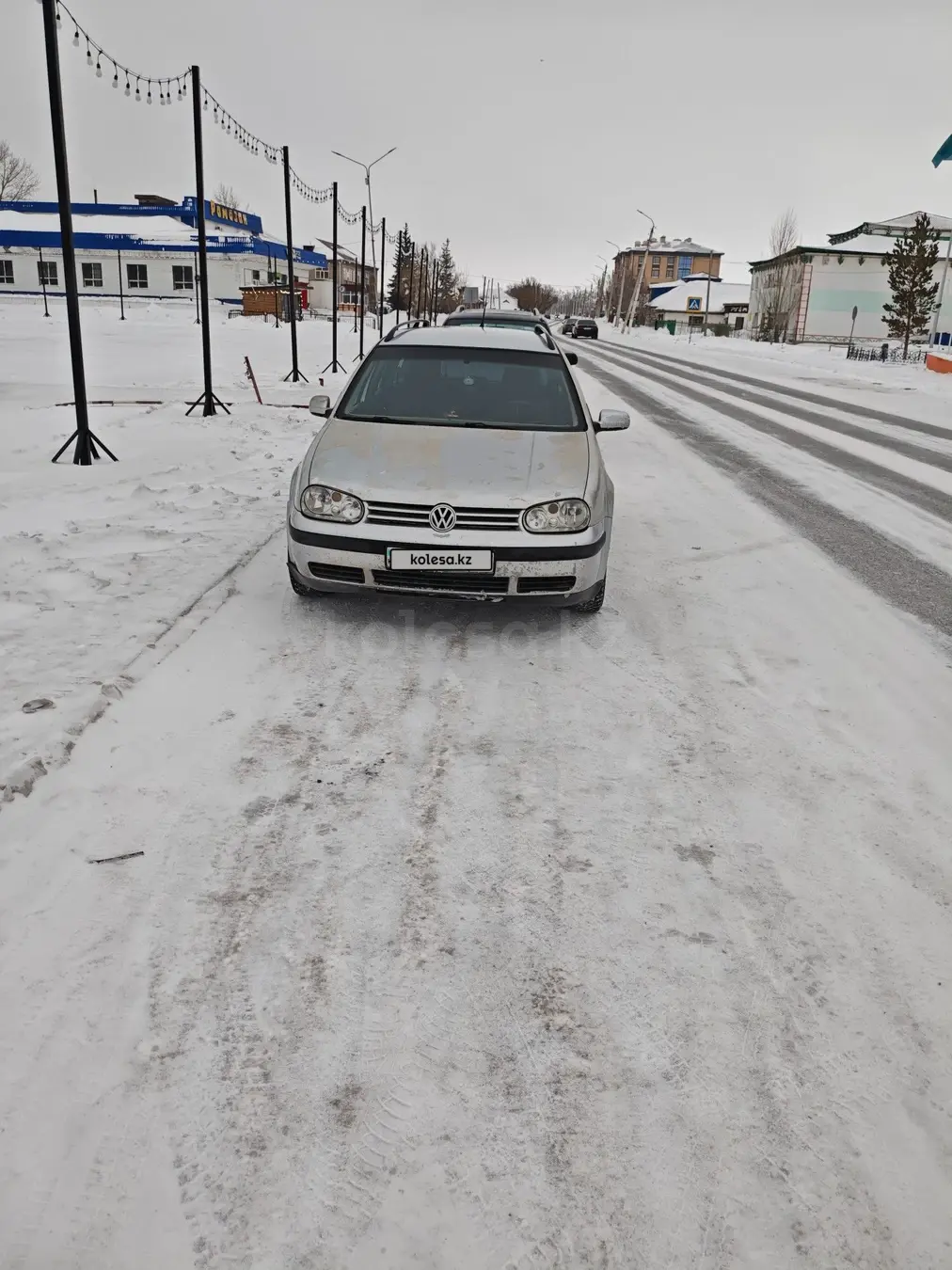 Volkswagen Golf, 2001